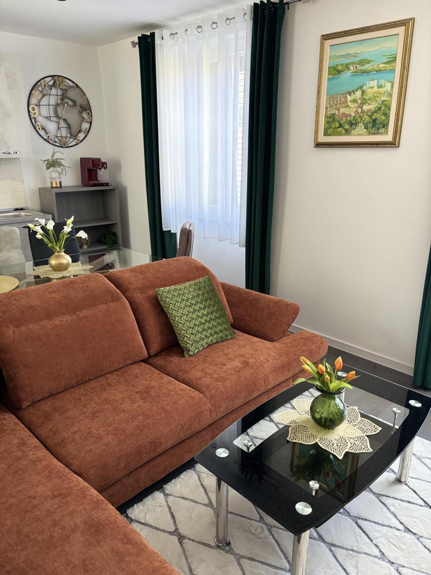 Centar 103 Apartment シベニク エクステリア 写真